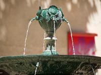 Manosque - Vieille ville  Partie haute de la fontaine de la place Saint Sauveur