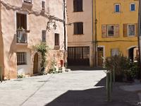 Manosque - Vieille ville  Place Marceau