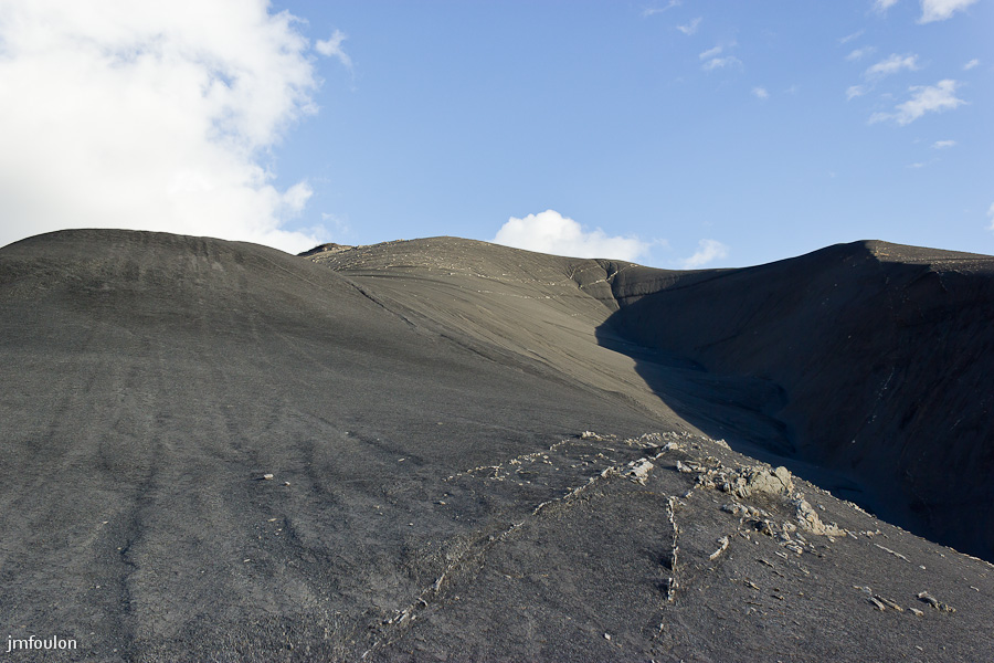 marnes-061-2.jpg - Au pied de la Crête des Plantayes à l'Ouest ...