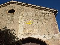 Mison-les-Armands  Vieille publicité sur le pignon Sud de l'ancien relais de diligences et de poste