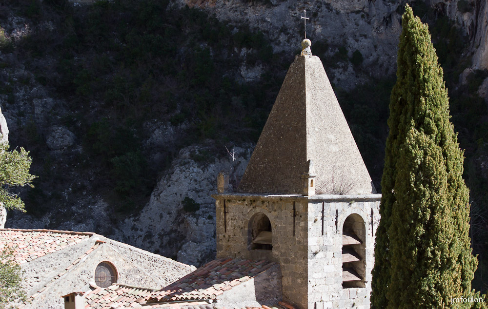 nd-beauvoir-054.jpg - Vue sur le clocher