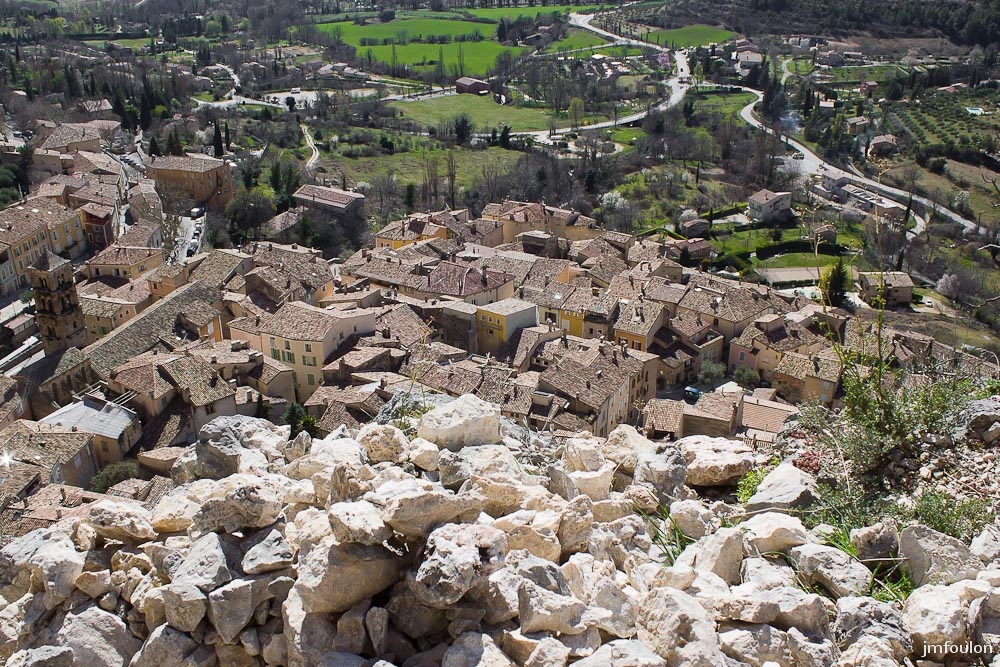 nd-beauvoir-067.jpg - D'ici, de belles vues sur Moustiers s'offrent à nous ! ...