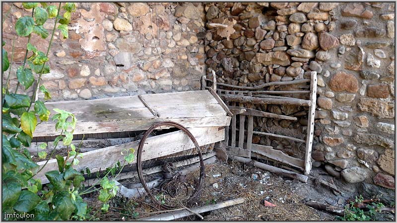 nibles-40web.jpg - Autre vue de la ferme seigneuriale