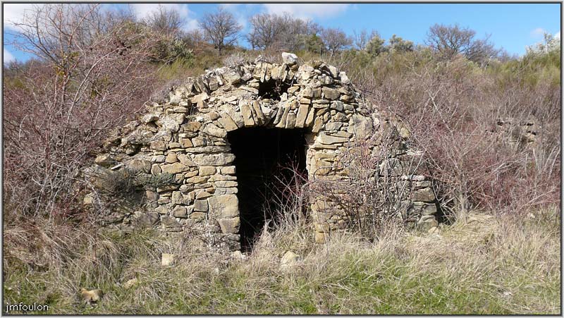 paresous-03web.jpg - Celle-ci se trouve également à la limite de la zone des murets ou nous nous rendrons dès la photo suivante