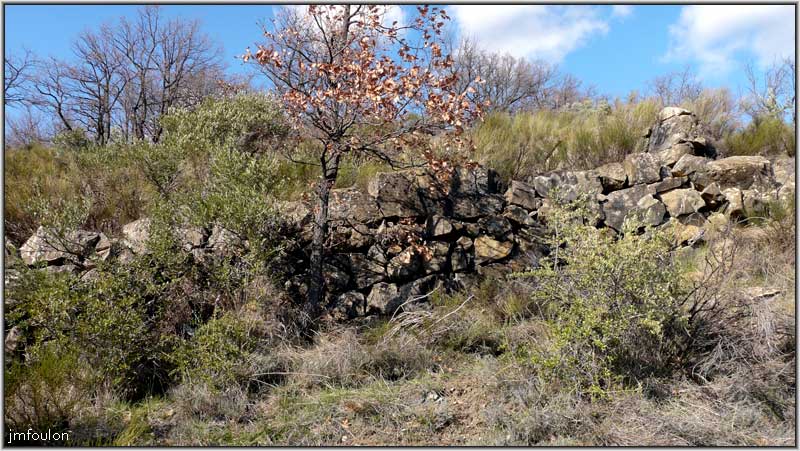 paresous-04web.jpg - Muret de pierre sèche