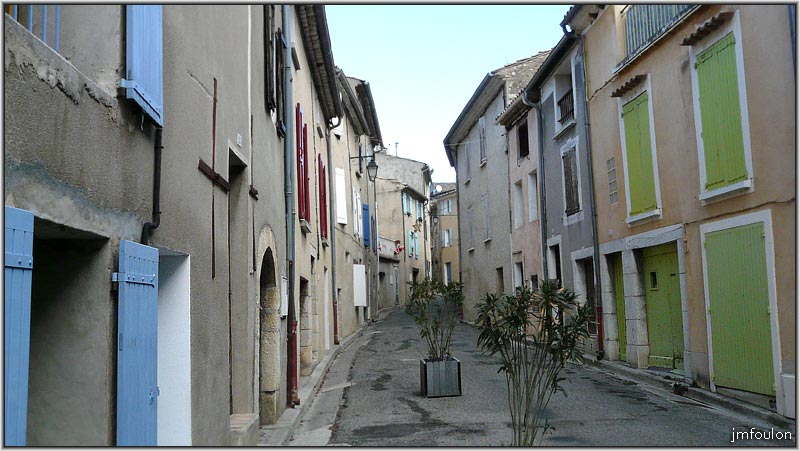 peipin-17web.jpg - Grand Rue - Vue opposée à la précédente