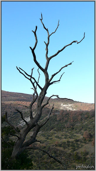 peipin-chateau-21web.jpg - Vue vers le nord depuis l'esplanade du château