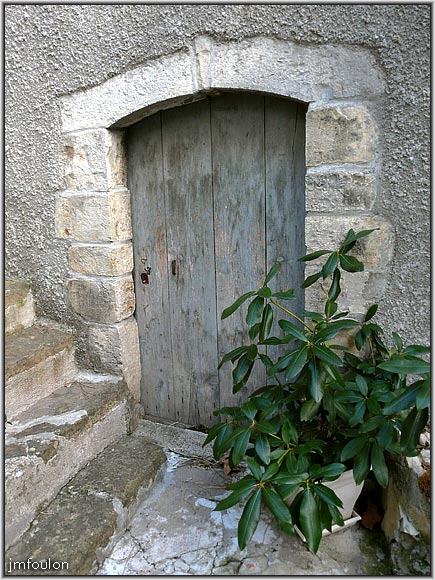 peipin-porte-10web.jpg - Autre porte assez basse rue du Four