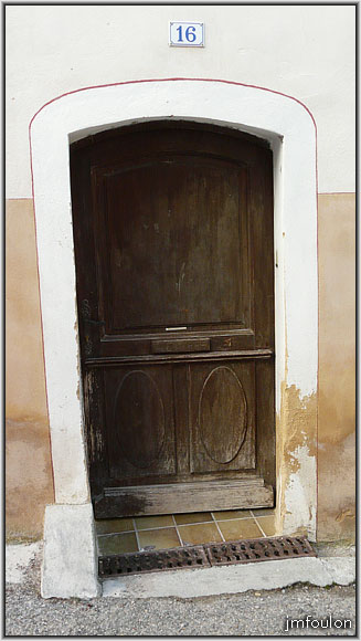 peipin-porte-13web.jpg - Curieuse petite porte