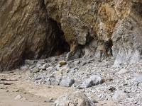 Crozon - Plage de Goulien  Grottes à l'Ouest de la plage de Goulien