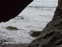 Crozon - Plage de Goulien  Grottes à l'Ouest de la plage de Goulien