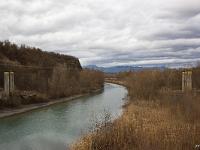 Pont de Fombeton  Le tablier est pratiquement évacué. Seuls les piliers seront sauvegardés