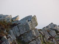 Crozon - Pointe de Dinan au couchant  Rochers en bordure d'océan
