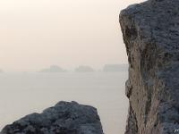 Crozon - Pointe de Dinan au couchant  Rochers en bordure d'océan