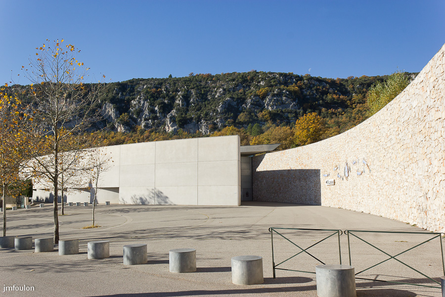 musee-001-2.jpg - Extérieur du Musée conçu par l'architecte Norman Foster