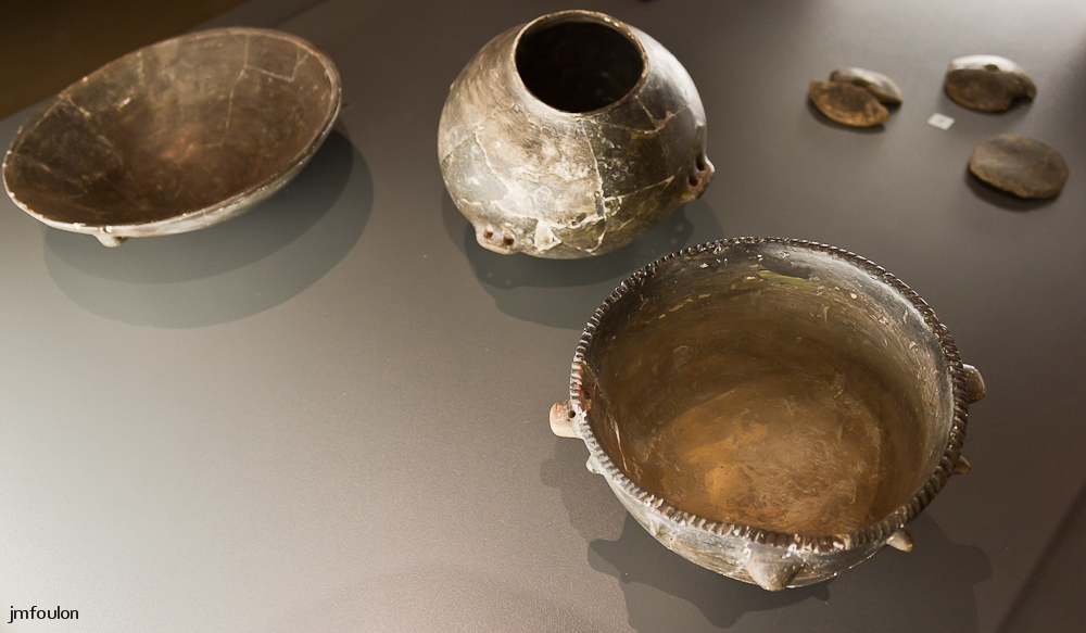 musee-048-2.jpg - Céramiques chasséennes ( - 4000 ans)