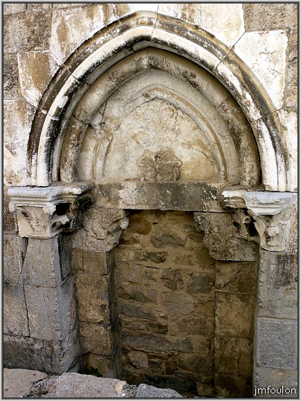 nd-nazareth-11web.jpg - Eglise Notre Dame de Nazareth (XIIème) Porte murée au nord