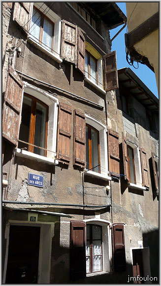 tallard-82web.jpg - Rue des Arcs