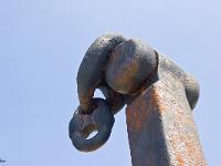 Presqu'île de Crozon  Ancre devant le Mémorial de la Bataille de l’Atlantique sur le site du fort de Kerbonn (détail)