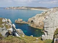 Presqu'île de Crozon  Vue sur l'anse de Pen Hat et la Pointe du Toulinguet