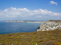 Presqu'île de Crozon  Autre vue sur l'anse de Pen Hat et la Pointe du Toulinguet