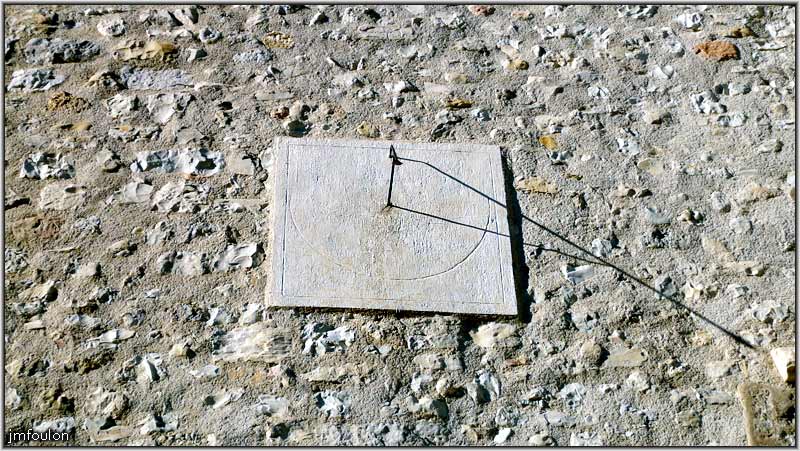 eglise-04web.jpg - Le cadran solaire