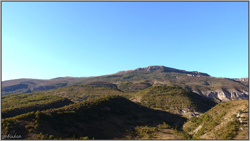 eglise-37web.jpg - Vue vers le nord-ouest Montagne de Mare