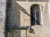La Bastide des Jourdans  Eglise Saint Pierre aux Liens (XIIIe) - Porte murée au Sud ...