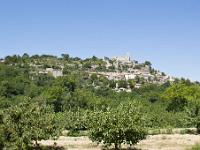 lacoste-002-2  Vue générale de Lacoste et de son château