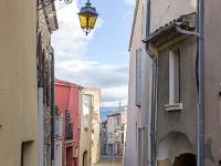 Le Poët - Hautes Alpes  Rue du Fournil. A droite, l'Androne vue précédemment
