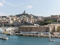 Fort St Jean (XIII / XIVe)  Vue parfaite sur la Bonne Mère et l'abbaye St Victor (Ve siècle)