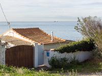 Port de Bouc - Bouches du Rhône  C'est un p'tit cabanon ! ...