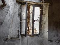 Ferme ruinée de la Tuilière à Ribiers  A l'intérieur ...