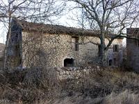 Ferme ruinée de la Tuilière à Ribiers  Autre vue sur cette magnifique ferme
