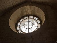 abbaye-senanque-022-2  Abbaye de Sénanque - Rosace sur le pignon Est