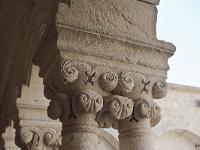 abbaye-senanque-038-2  Abbaye de Sénanque - Le cloître