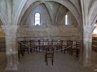 abbaye-senanque-045-2  Abbaye de Sénanque - La salle du chapitre ou salle capitulaire