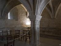 abbaye-senanque-046-2  Abbaye de Sénanque - La salle du chapitre ou salle capitulaire