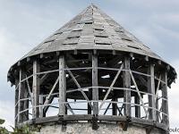 La tour à Hourds (1696)  Vue sur la partie haute de la tour