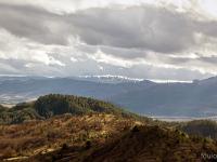 Lazer - Vestiges du site de la Plâtrière  Vue vers le Sud depuis la motte castrale. Au loin, la majestueuse montagne de Lure enneigée ...