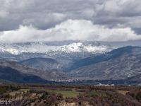 Lazer - Vestiges du site de la Plâtrière  Vue depuis la motte castrale : Au centre au second plan, la Saulce et sa tour de guet. A droite au second plan, le village de Curbans et à droite au premier plan, le village et le château de Ventavon ...