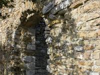 Eglise Saint Antoine  L'entrée vue de l'extérieur