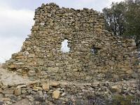 Châteauneuf-Val-St-Donat - Vieux village  Premières ruines au Sud à environ 200m du village 2/2