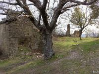 Châteauneuf-Val-St-Donat - Vieux village  Une autre vue de la place
