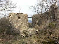Châteauneuf-Val-St-Donat - Vieux village  La bâtisse vue précédemment (Ouest) 1/2