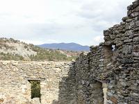Châteauneuf-Val-St-Donat - Vieux village  La bâtisse vue précédemment (Ouest) 2/2