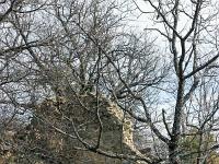 Châteauneuf-Val-St-Donat - Vieux village  Autre ruine sur le flanc Ouest de la colline
