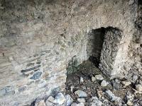 Le Château  Dans ce sous-sol se trouvait également le cachot. Je ne l'ai pas trouvé !