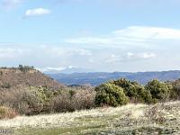 Châteauneuf-Val-St-Donat - Vieux village  Autre vue vers l'Est