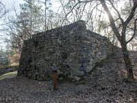Le Vieil Eyguians  Une autre bâtisse. Il pourrait s'agir de vestiges du château ...